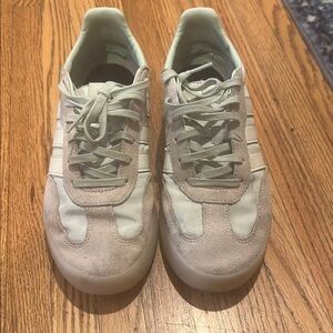 Adidas Gray Sneakers Casual Athletic Style